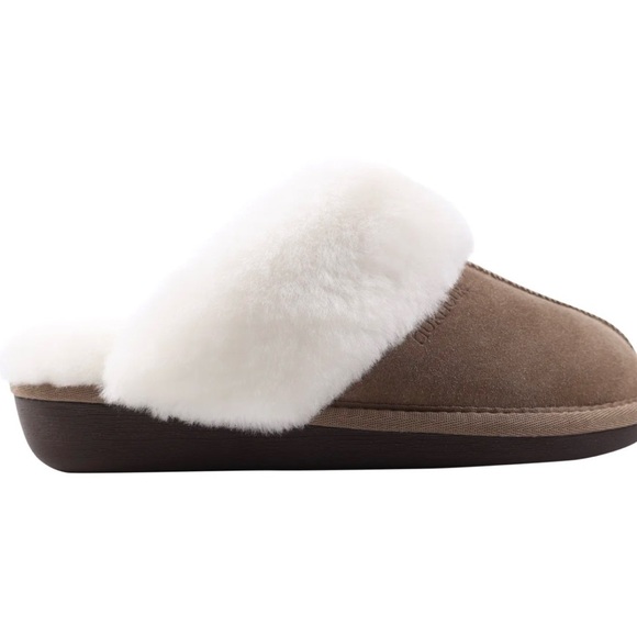 Women's Slippers in Brown and White - Picture 2 of 6